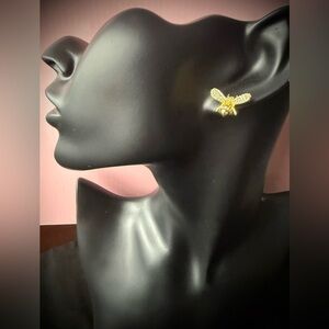 💫 Gold Plated w/ Cubic Zirconia Bee Stud Earrings